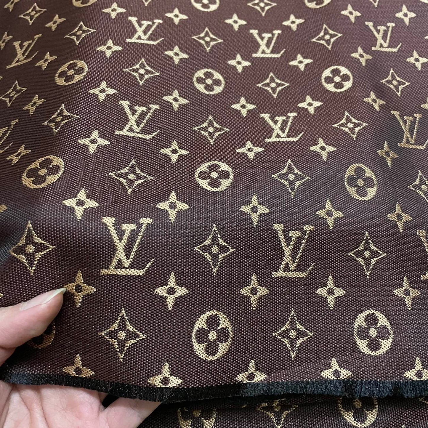L17 Jacquard Fabric Brown and Red