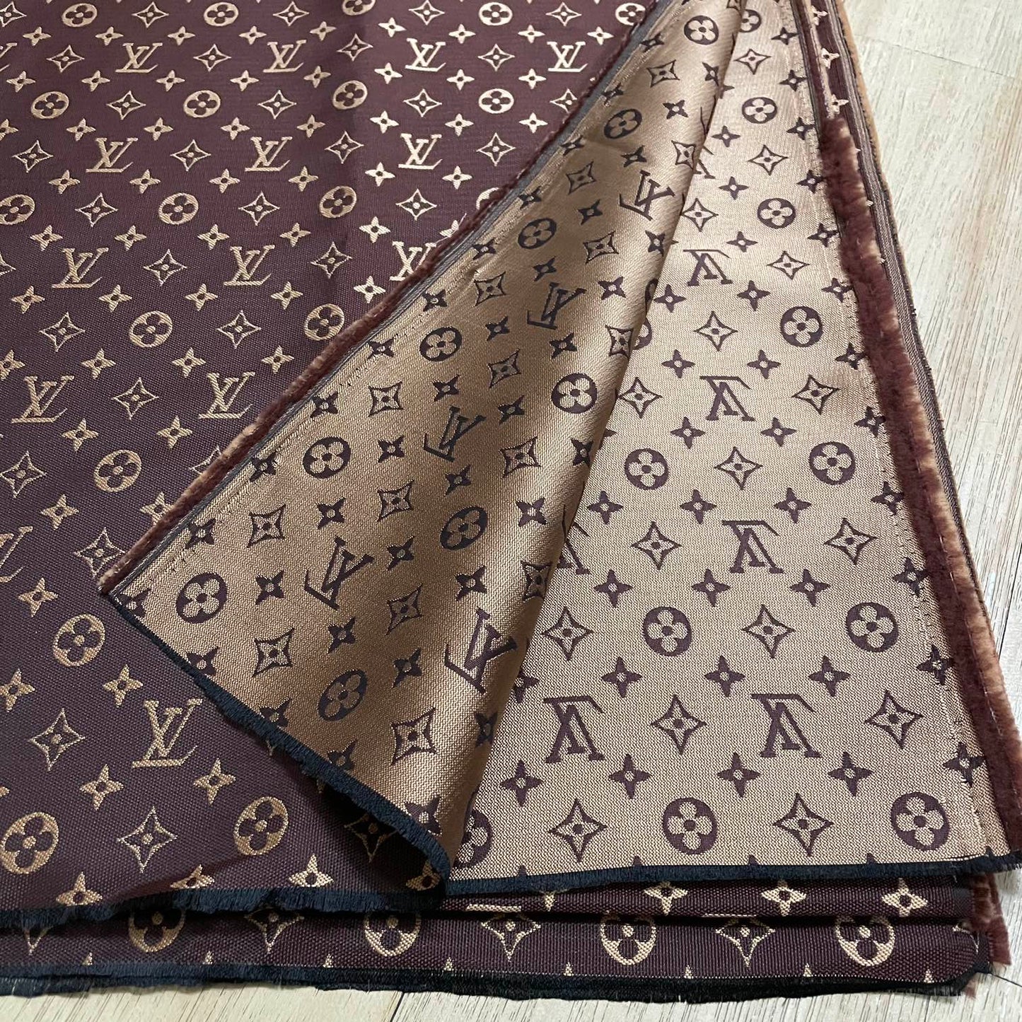 L17 Jacquard Fabric Brown and Red