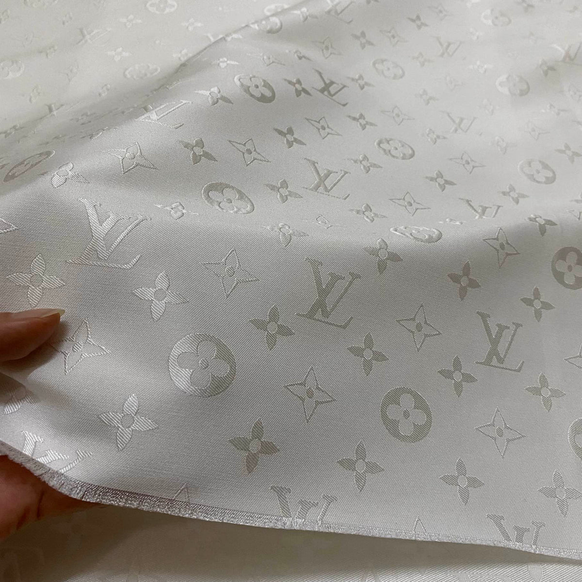 L14 Jacquard Fabric White 