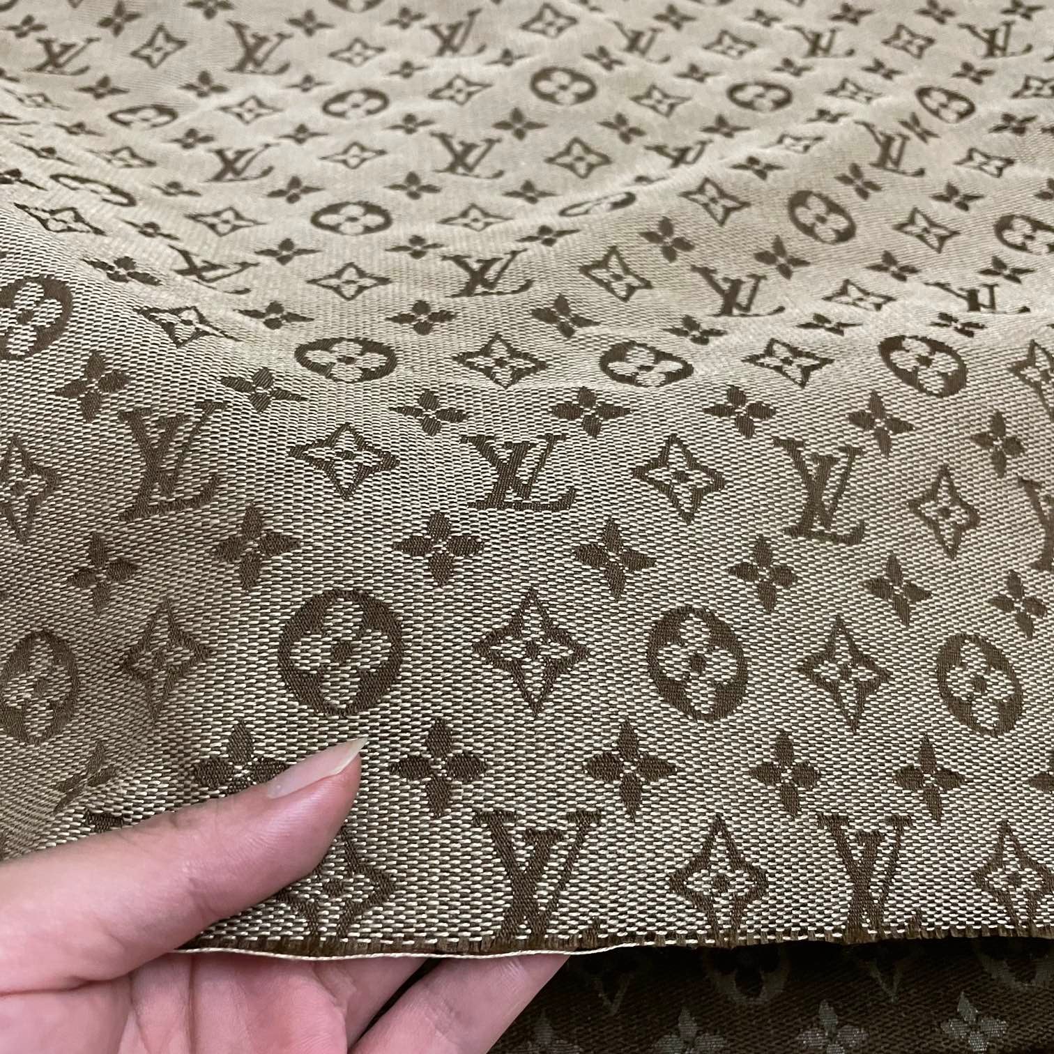 L22 Jacquard fabric Classic Tan – FabricViva