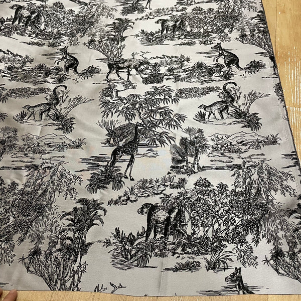 J06 Toile De Jouy Jacquard Fabric Black on White