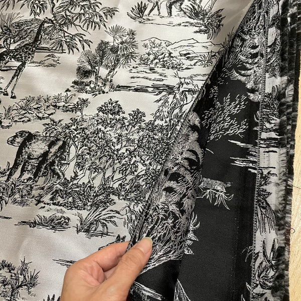 J06 Toile De Jouy Jacquard Fabric Black on White