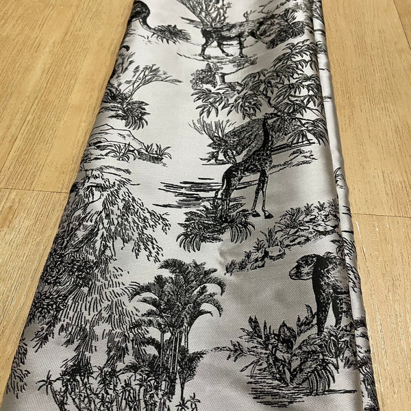 J06 Toile De Jouy Jacquard Fabric Black on White